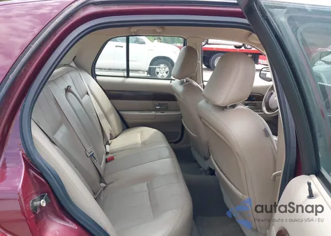 2005 Mercury Grand Marquis Ls/Lse from USA, damaged, VIN 2MEHM75W05X636003